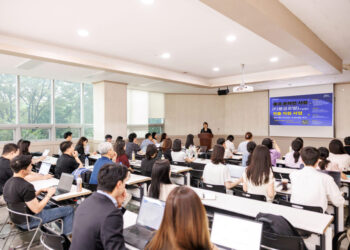 [AI서머리] SBA, G밸리 수출기업 위한 단체수출보험 지원‧국내 첫 GPT 지도 iOS 정식 출시