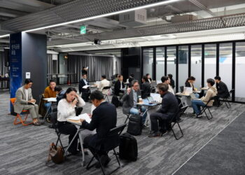 [AI서머리] 벤처기업협회, ‘벤처 자금난’ 돌파구 마련‧부산 워케이션, 교통비 지원 이벤트