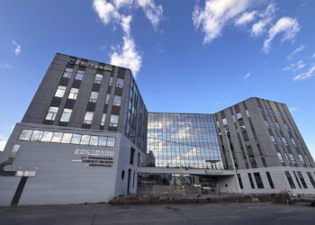 [AI서머리] 강원창경 투자기업 5곳, 프리팁스·팁스 선정‧퀸잇, 4050 겨냥 숏츠 서비스 출시