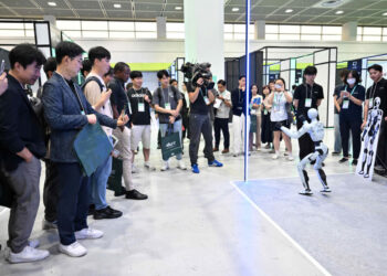 [AI서머리] 2025 서울AI로봇쇼 성료‧비투윈, ‘대화형 특허검색’ 출시