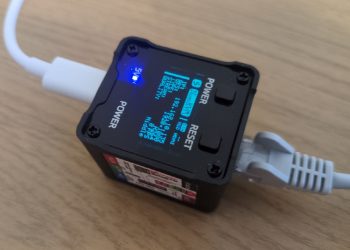 中 KVM에 은밀히 마이크 탑재되어 있었다?