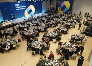 [AI서머리] 성남 기후테크, 스트라티오 코리아 등 7개사 수상‧카카오, 2025 비즈니스 베스트 어워즈 성료