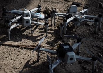 우크라이나는 에릭 슈미트 벤처기업 드론의 실탄 사격 시험장?