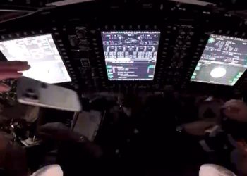 달 탐사 미션 우주비행사에 허가된 첫 스마트폰